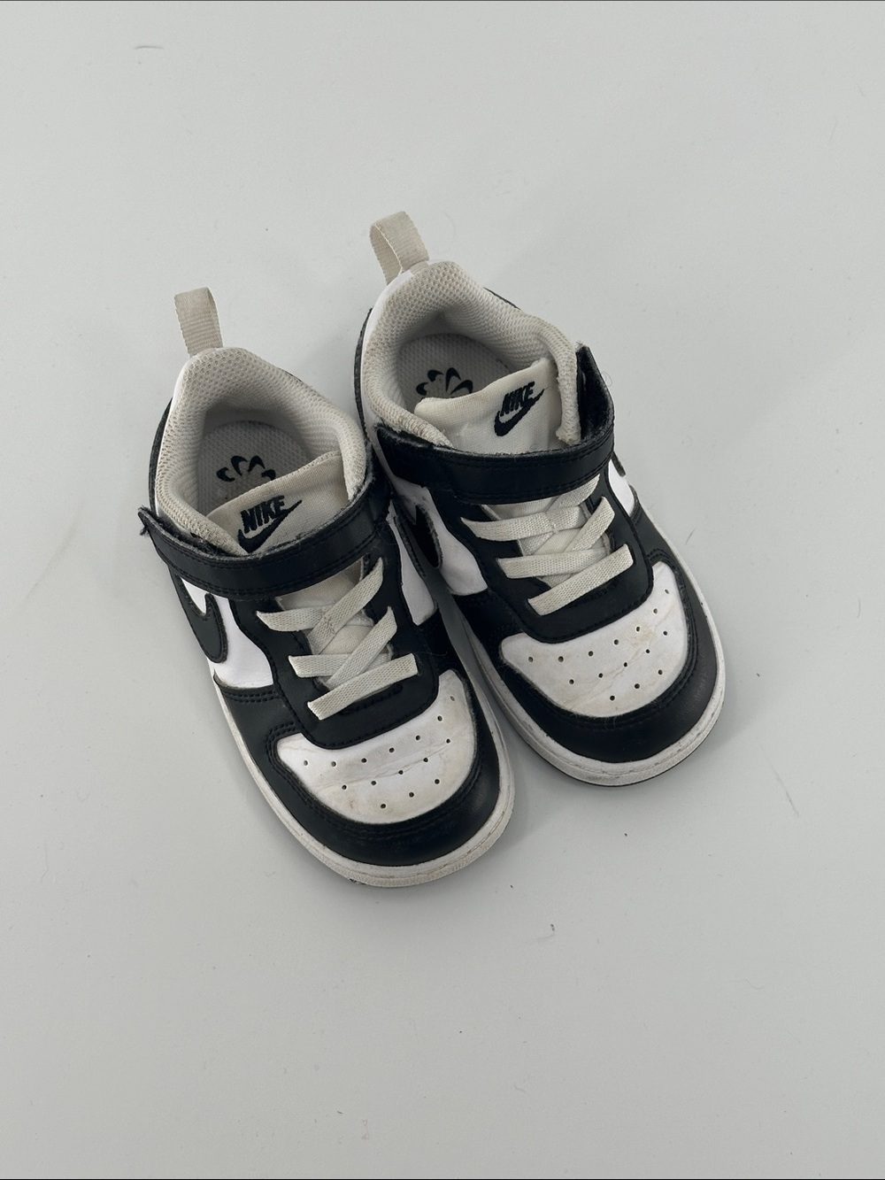 Nike Kids Black and White Hook-and-Loop Sneakers
